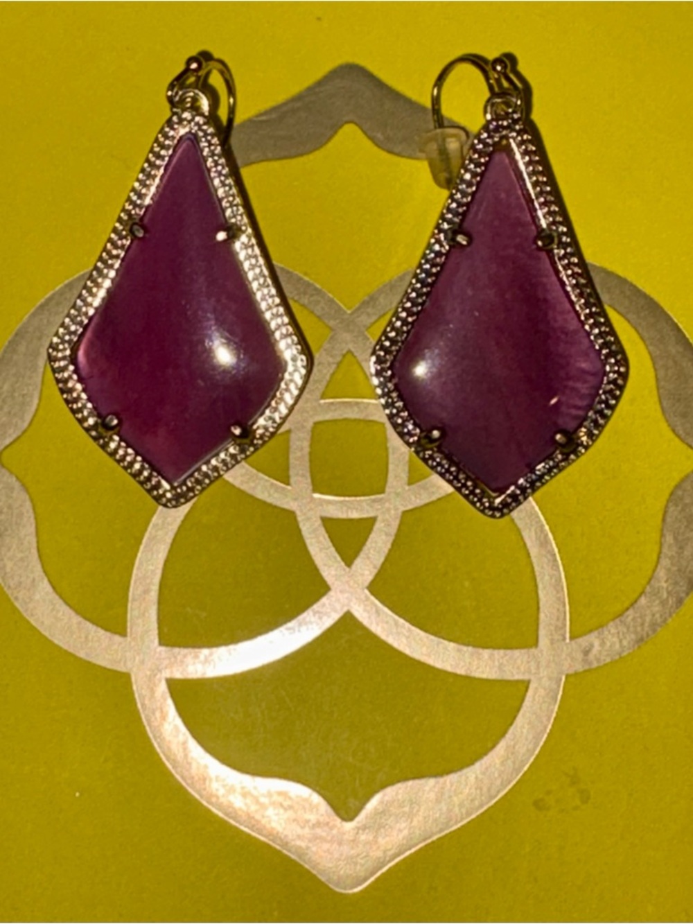 Retired Kendra Scott Kaki Statement Earrings Gold Berry Pink Stone